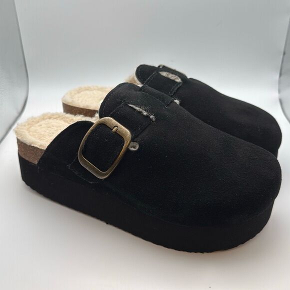 CUSHIONAIRE Women's Cozy Genuine Suede Platform Clog SIZE 8.5 WIDE BLACK - Picture 1 of 7